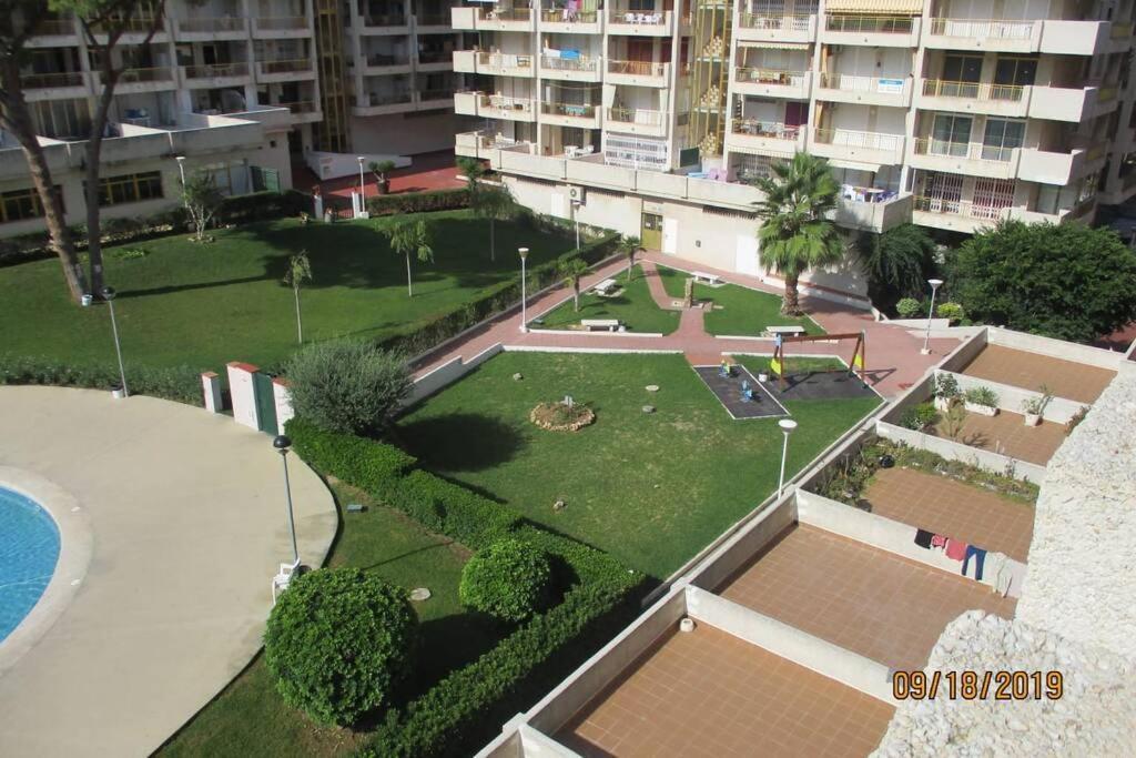 2Bd-Piscina-Playa-Port Aventura2 Salou Exterior foto
