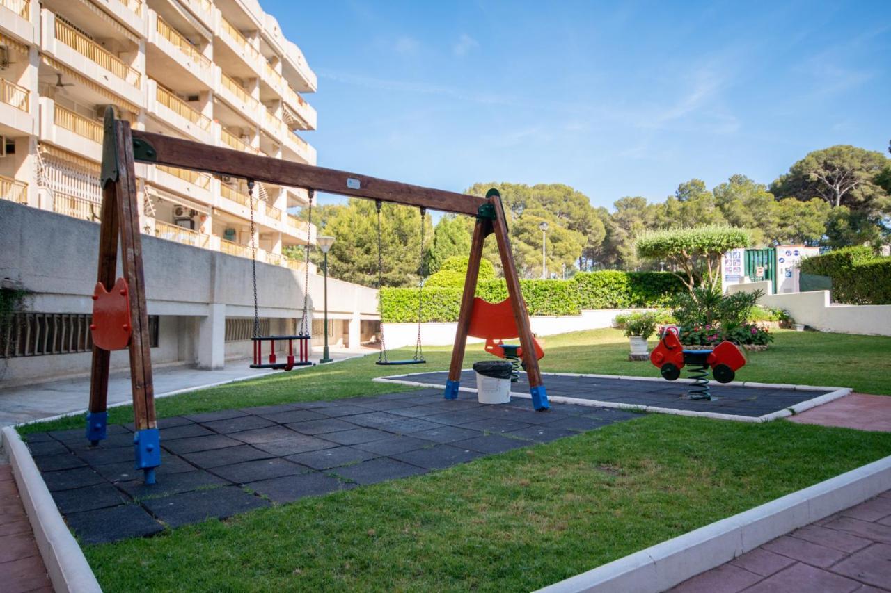 2Bd-Piscina-Playa-Port Aventura2 Salou Exterior foto